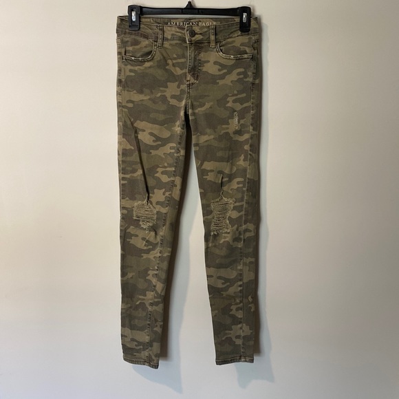 American Eagle | Camo Super Stretch Jeggings Size 4 - Picture 1 of 6